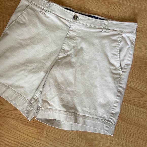 Men’s Crown & Ivy Motion Flex Khaki Shorts Size 38 - Picture 3 of 5